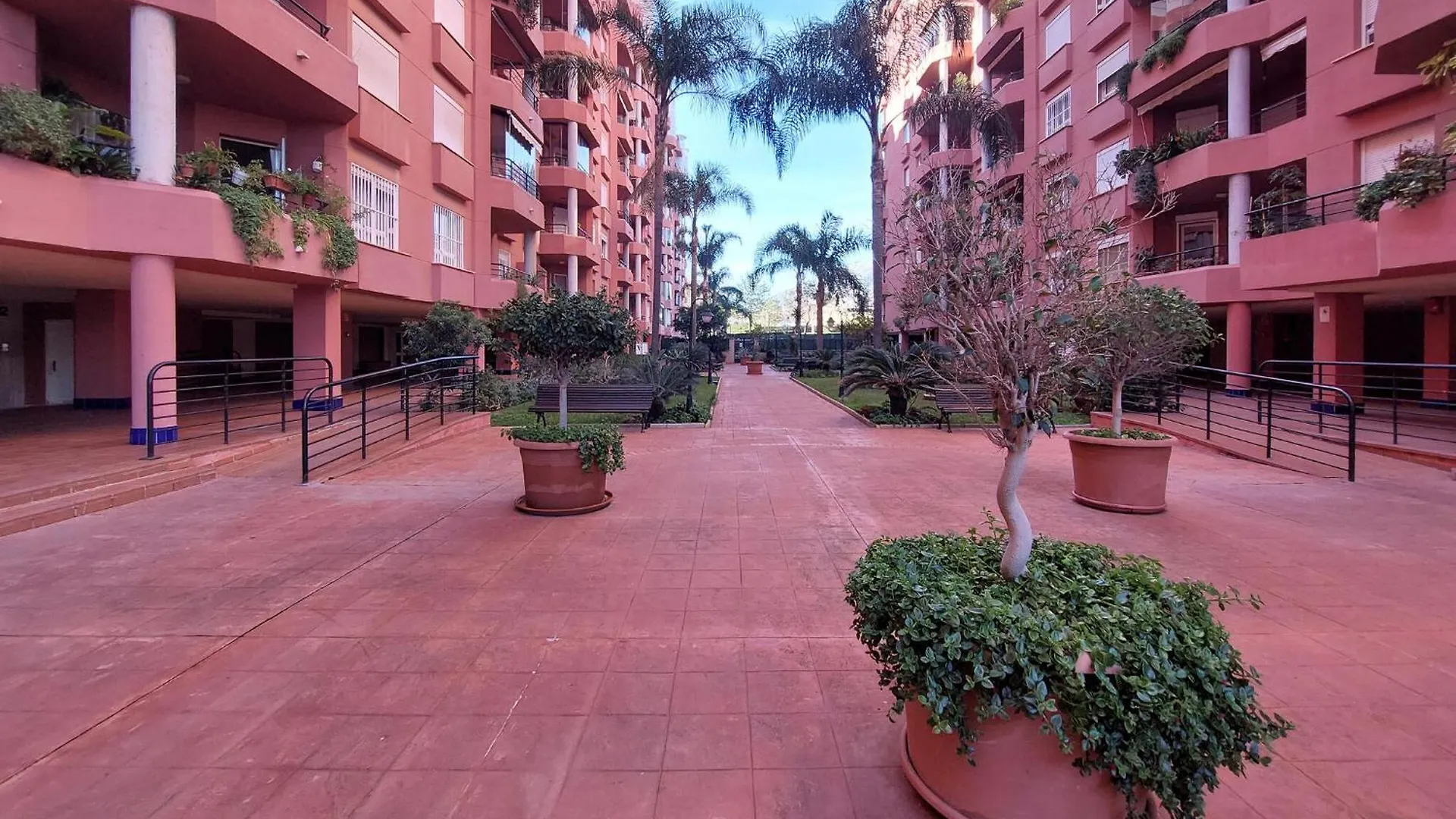 Stunning Apartment In Fuengirola With Kitchen