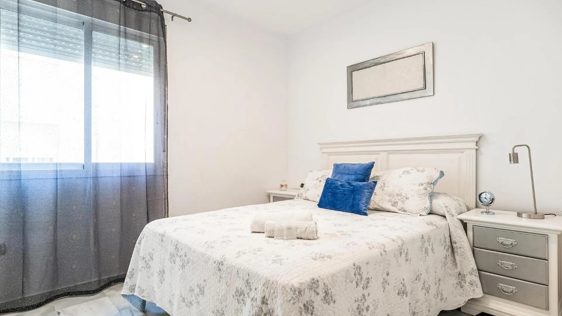Stunning Apartment In Fuengirola With Kitchen